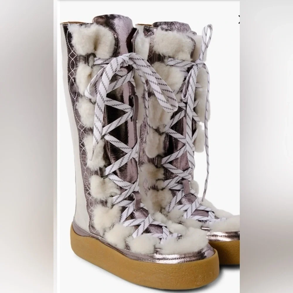 Free People Wilder Mukluk Shearling Boot Size 8 NIB